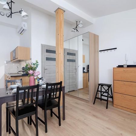 Kazimierz Apartments Near Wawel Royal Castle By Renters Krasków Exteriör bild